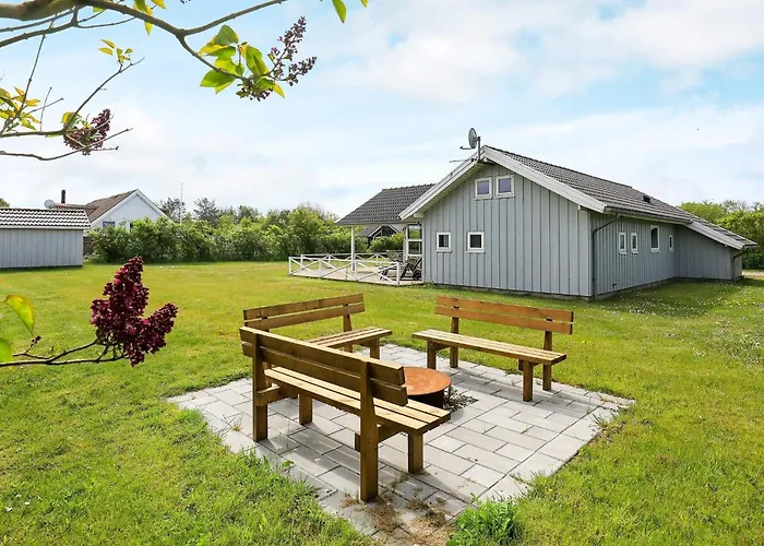 8 Person In Lemvig-by Traum *